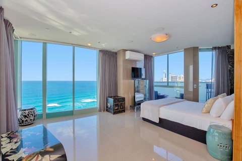 The Waterford On Main Beach - Accommodation Gold Coast 36