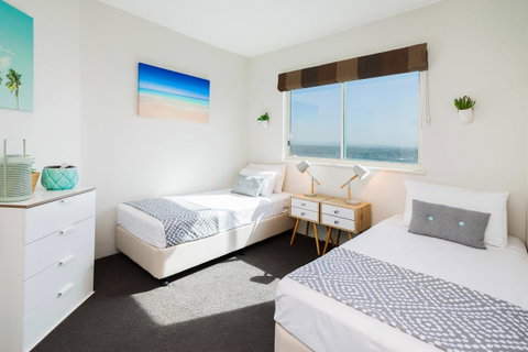 The Waterford On Main Beach - Accommodation Gold Coast 11