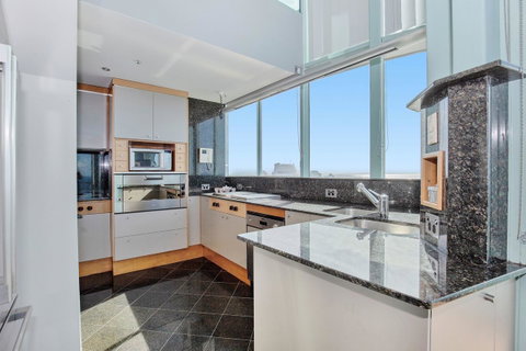 The Waterford On Main Beach - Accommodation Gold Coast 43