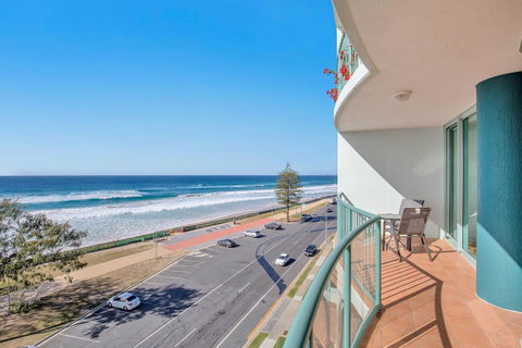 The Waterford On Main Beach - Accommodation Gold Coast 15