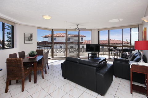 Spindrift On The Beach - Absolute Beachfront - Accommodation Gold Coast 40