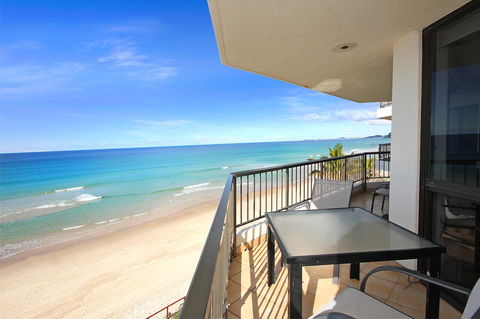 Spindrift On The Beach - Absolute Beachfront - Accommodation Gold Coast 11