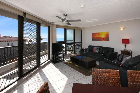 Spindrift On The Beach - Absolute Beachfront - Accommodation Gold Coast 39