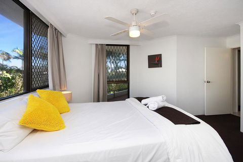 Spindrift On The Beach - Absolute Beachfront - Accommodation Gold Coast 32