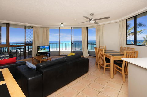 Spindrift On The Beach - Absolute Beachfront - Accommodation Gold Coast 7