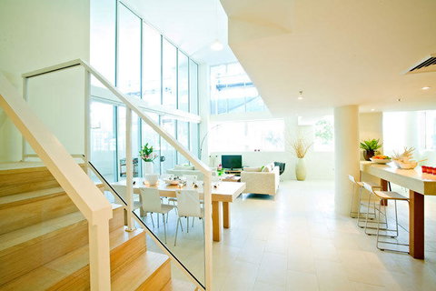 Lanai Riverside Apartments - 1 Gold Coast 10