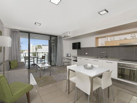 Atrio Apartments - Gold Coast 4U 6