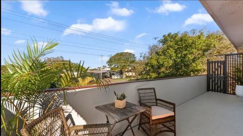 Highland House - Gold Coast 4U 28