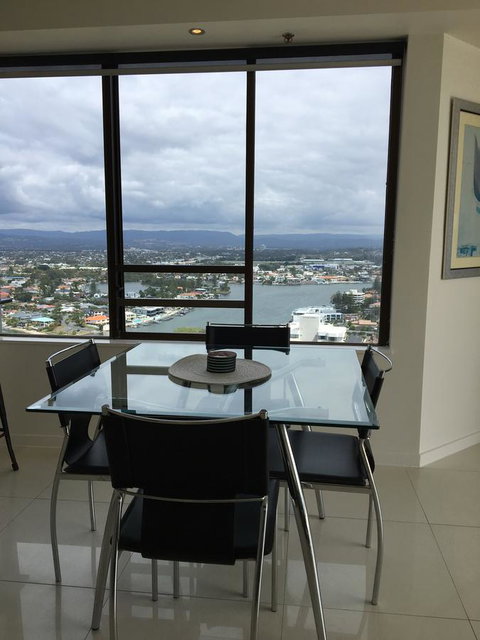 Surfers Century Oceanside Apartments - Accommodation Gold Coast 21