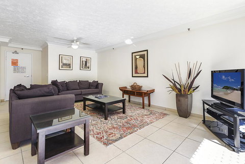 Surfers Century Oceanside Apartments - Accommodation Gold Coast 6