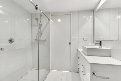 Surfers Century Oceanside Apartments - Accommodation Gold Coast 3