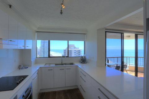Surfers Century Oceanside Apartments - Accommodation Gold Coast 37