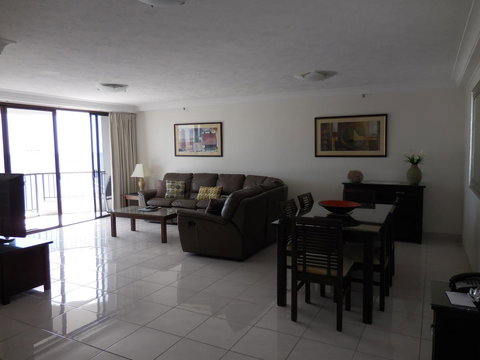 Surfers Century Oceanside Apartments - Accommodation Gold Coast 41