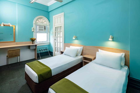 Hides Hotel - Accommodation Gold Coast 18