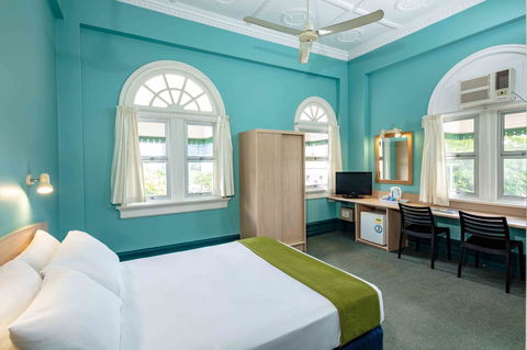 Hides Hotel - Accommodation Gold Coast 20