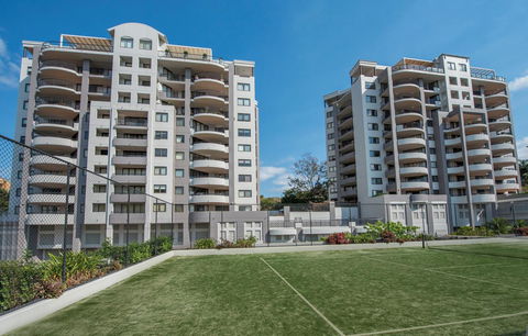 The Oasis Apartments - Gold Coast 4U 4