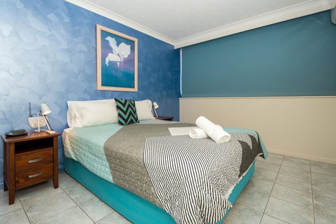 Breakers North Absolute Beachfront Apartments - Official - Accommodation Gold Coast 40