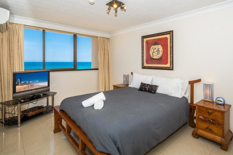 Breakers North Absolute Beachfront Apartments - Official - Accommodation Gold Coast 21