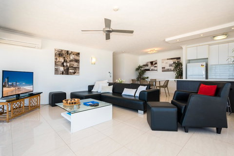Breakers North Absolute Beachfront Apartments - Official - Accommodation Gold Coast 23