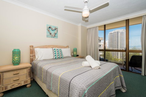 Breakers North Absolute Beachfront Apartments - Official - Accommodation Gold Coast 41
