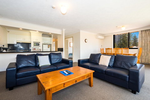 Breakers North Absolute Beachfront Apartments - Official - Accommodation Gold Coast 20