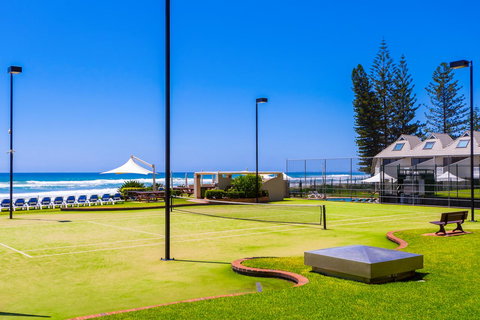 Breakers North Absolute Beachfront Apartments - Official - Accommodation Gold Coast 3