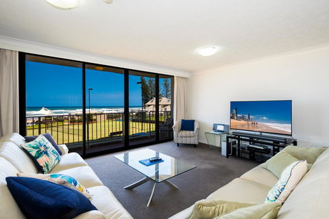 Breakers North Absolute Beachfront Apartments - Official - Accommodation Gold Coast 22