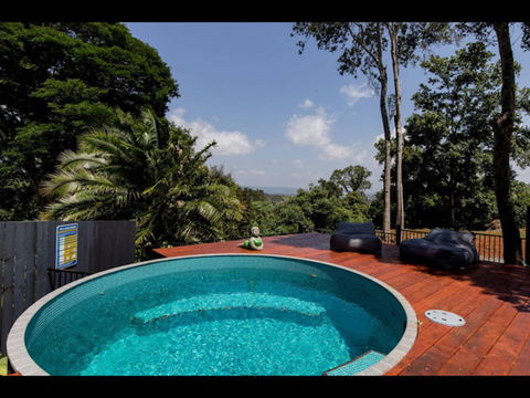 Sam's Buderim Mountain Guest House - Gold Coast 4U 14