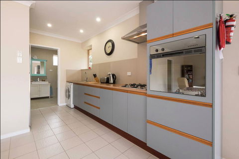 The Villa At The Bay - Gold Coast 4U 14
