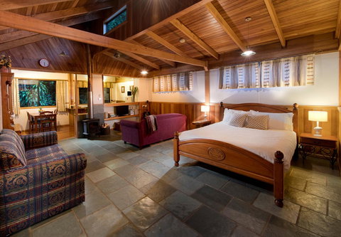 Sharlynn By The River - Accommodation Gold Coast 0