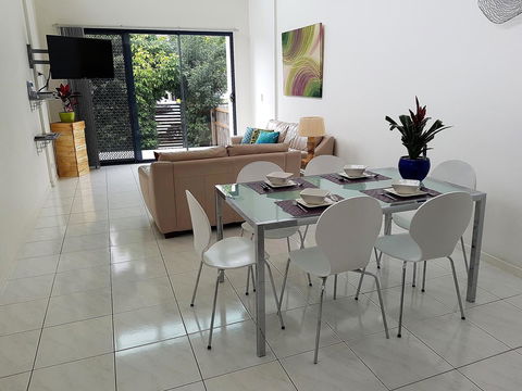 Sutton's Beach Unit - Gold Coast 4U 3