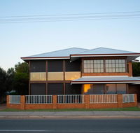 Waterside House Kalbarri - Gold Coast 4U