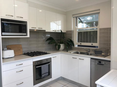 Waterview Cottage - Accommodation Gold Coast 0