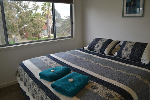 Waterview- Stoneleigh At Yarra - Accommodation Gold Coast 2