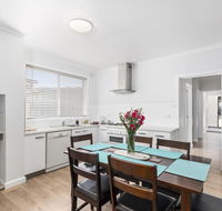 Wattle Grove Villa - Accommodation Gold Coast