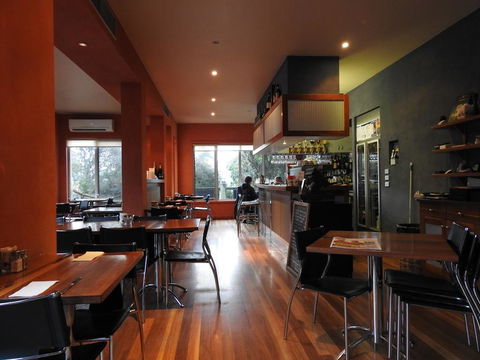 Waves Luxury Suites - Accommodation Gold Coast 1
