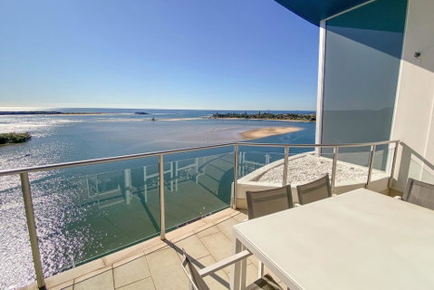 Waves Maroochy River - Accommodation Gold Coast 2