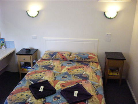 West City Motel - Accommodation Gold Coast 2