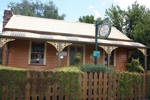 Westbury Gingerbread Cottages - Accommodation Gold Coast 2