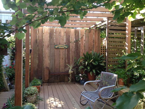 Whispering Pines Bed And Breakfast - Accommodation Gold Coast 0