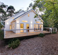 White Cottage - Gold Coast 4U