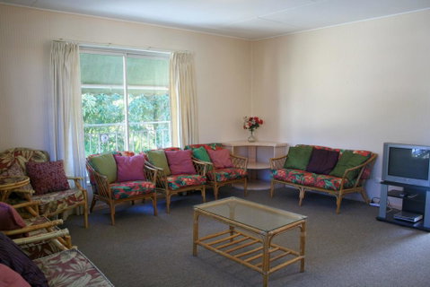 WHITE DOLPHIN, UNIT 5 - Accommodation Gold Coast 2