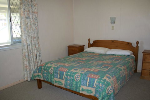 WHITE DOLPHIN, UNIT 5 - Accommodation Gold Coast 3