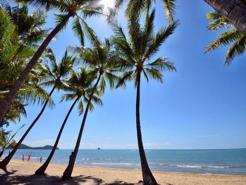 Whitehouse - Palm Cove - Accommodation Gold Coast 3