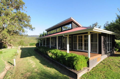 Willabrook Retreat - Rest Cottage - Spoil Yourself! - Accommodation Gold Coast 0