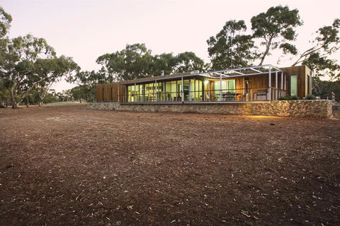 Willalooka Eco Lodge - Gold Coast 4U 0