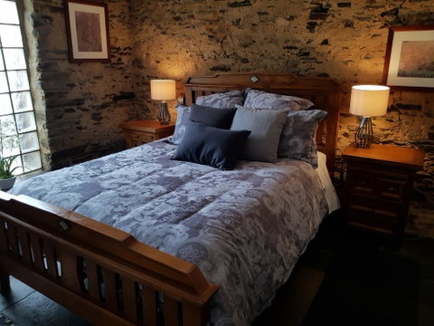 William Hunt's Retreat - Redwood Studio - Accommodation Gold Coast 2