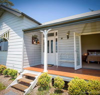 Wine Country Cottage located right at the Hunter Valley gateway close to everything - Accommodation Gold Coast