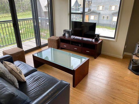 Winterfell - Accommodation Gold Coast 3