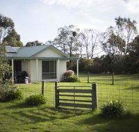 Woongara Cottage - Pet friendly country retreat - Gold Coast 4U